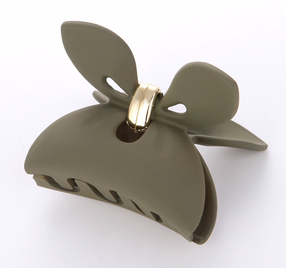 Roxy bow khaki clip